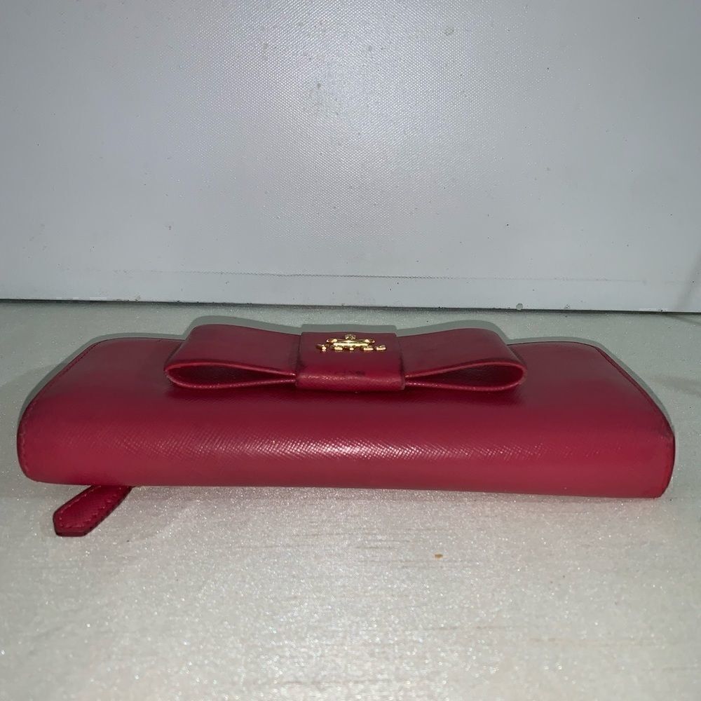 💥AUTHENTIC💥Prada Saffiano Leather Bow Wallet - Picture 6 of 14